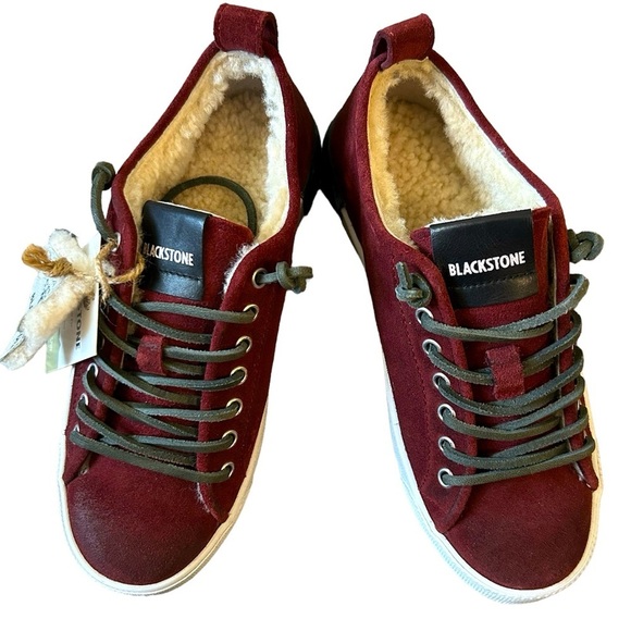 Blackstone NWTReal Lamb Fur Lined Wine colored leather sneaker size 36/5.5 - Picture 1 of 9